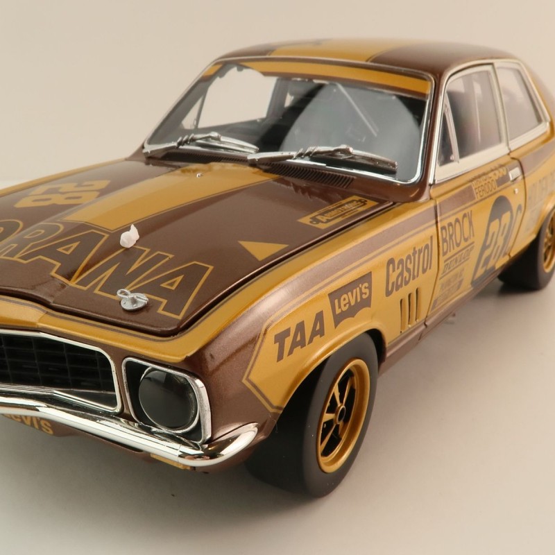 Classic Carlectables 18795 Holden LJ Torana GTR XU-1 1972 Bathurst winner Peter Brock 50th Anniversary Gold Livery - Scale 1:18