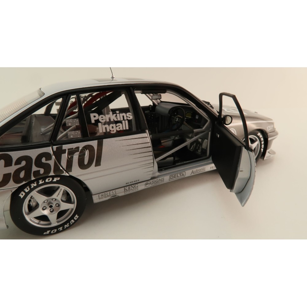 Classic Carlectables 18797 Holden VS Commodore 1997 Bathurst Winner 25th Anniversary Silver Livery - Scale 1:18