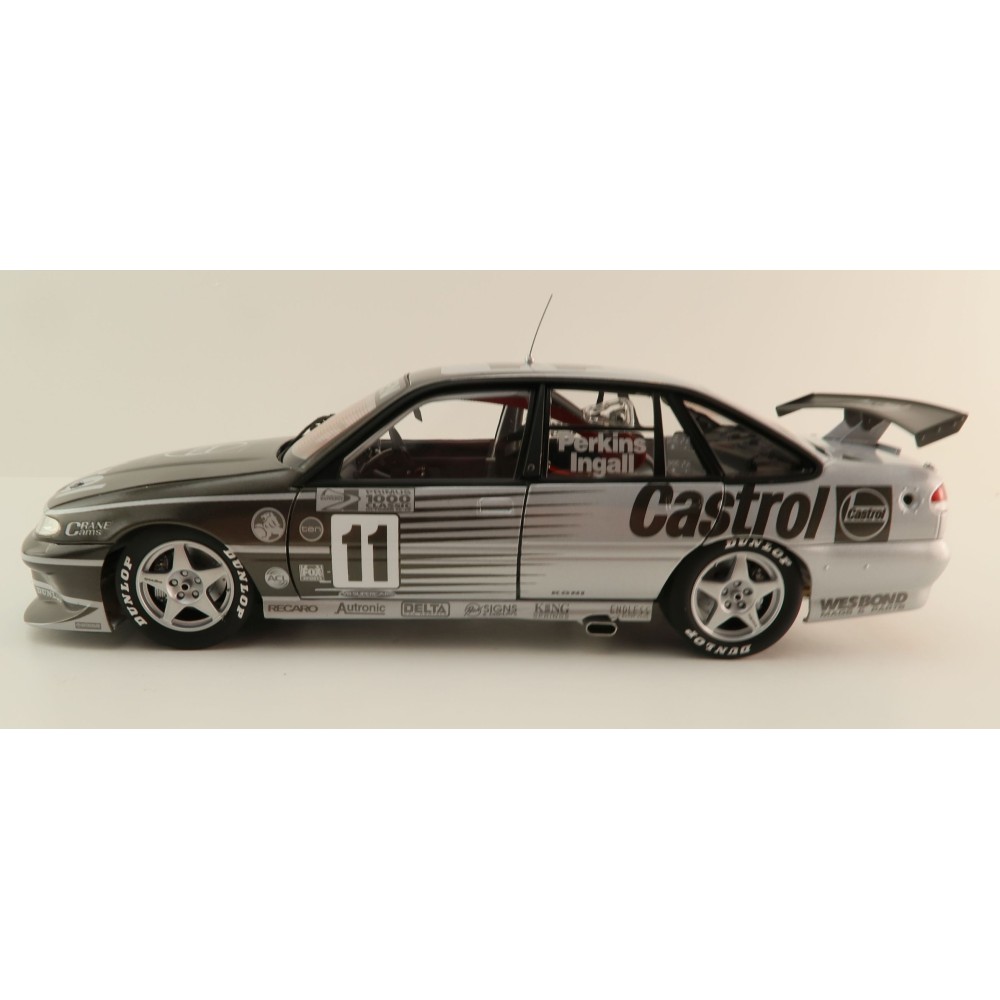 Classic Carlectables 18797 Holden VS Commodore 1997 Bathurst Winner 25th Anniversary Silver Livery - Scale 1:18