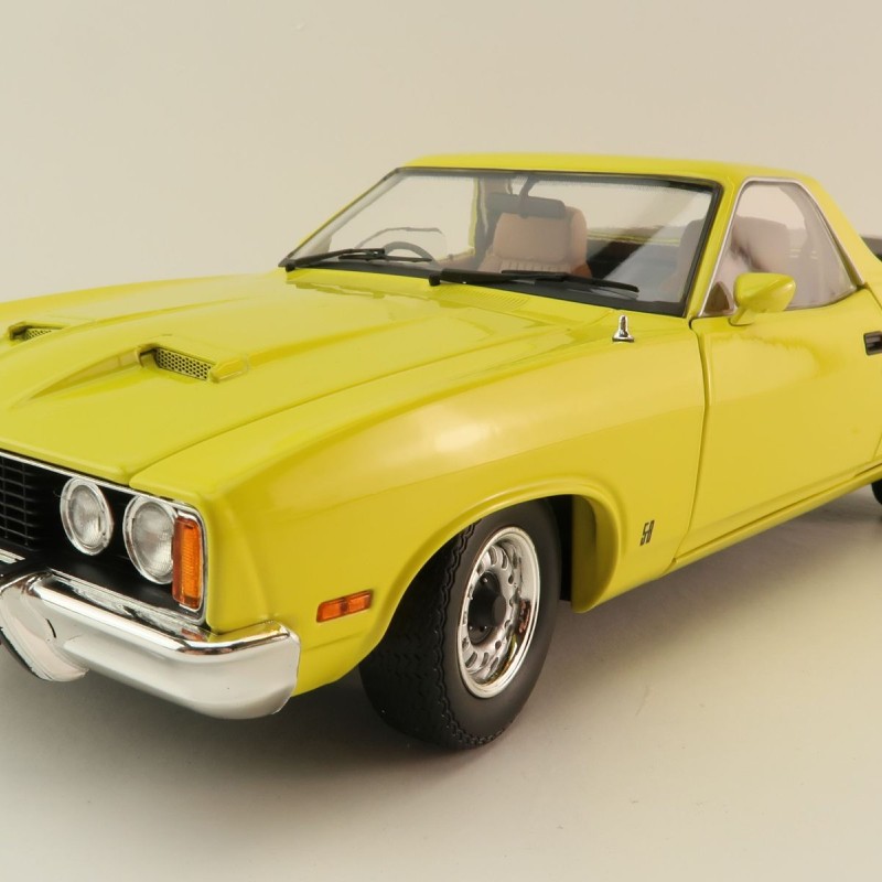 Classic Carlectables 18799 Ford XC Falcon Utility Ute Pine N Lime - Scale 1:18