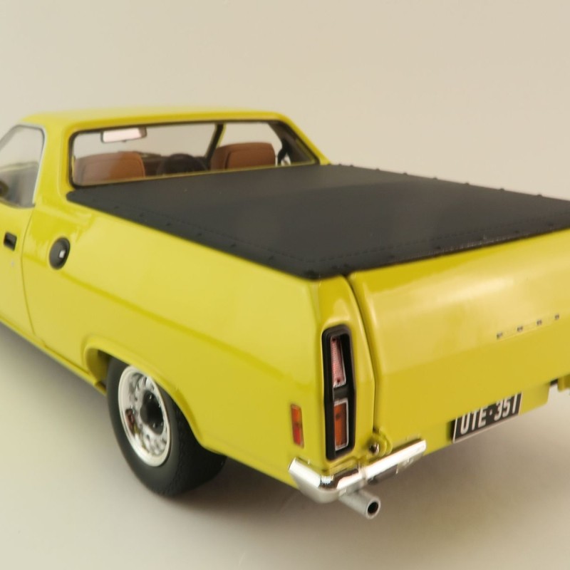 Classic Carlectables 18799 Ford XC Falcon Utility Ute Pine N Lime - Scale 1:18