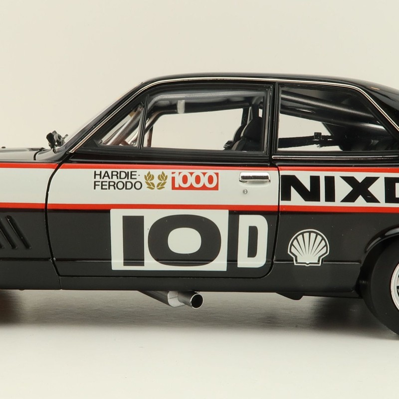 Classic Carlectables 18801 Holden LJ XU-I Torana 1973 Bathurst 5th Place Forbes / Johnson - Scale 1:18