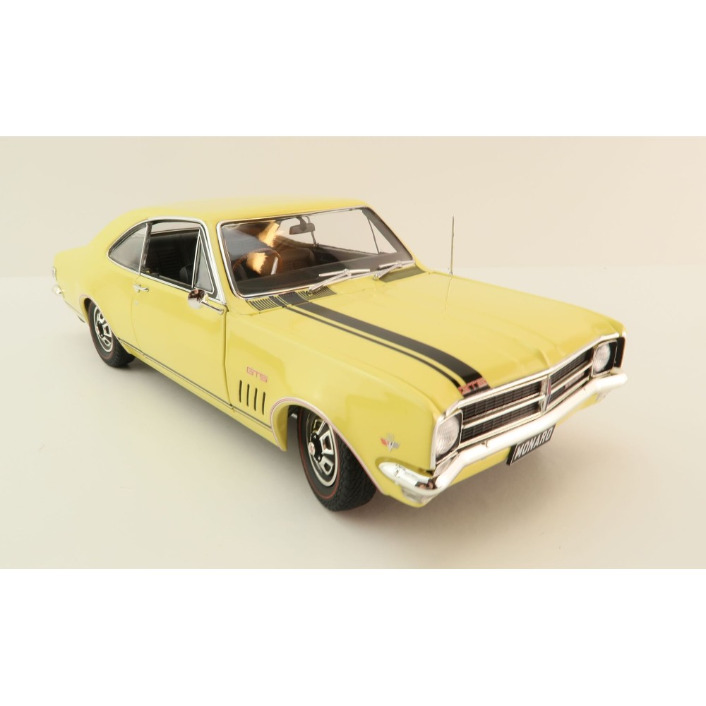 Classic Carlectables 18827 Holden HK GTS 327 Monaro 1968 Bathurst Winner Number 0007 - Scale 1:18