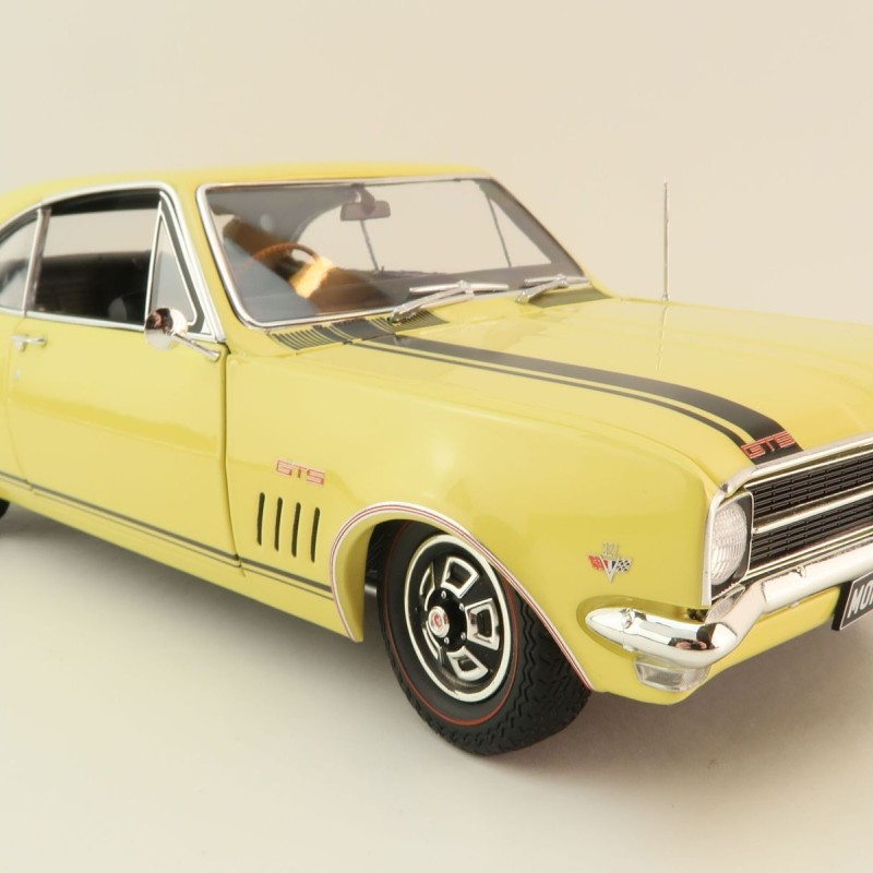Classic Carlectables 18827 Holden HK GTS 327 Monaro 1968 Bathurst Winner Number 0007 - Scale 1:18