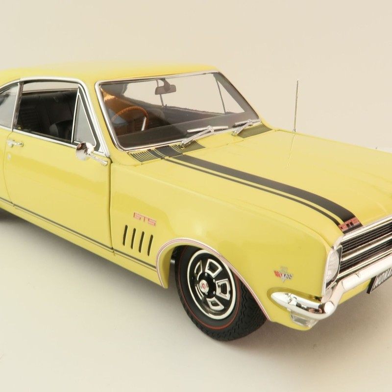 Classic Carlectables 18827 Holden HK GTS 327 Monaro 1968 Bathurst Winner Number 0007 - Scale 1:18