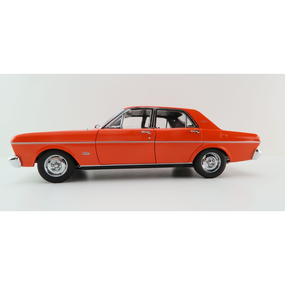 Classic Carlectables 18813 Ford XT Falcon GT Brambles Red - Scale 1:18