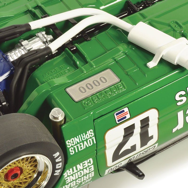 Classic Carlectables 18816 Ford Mustang GT 1985 Sandown 500 No 17 Johnson Perkins - Scale 1:18
