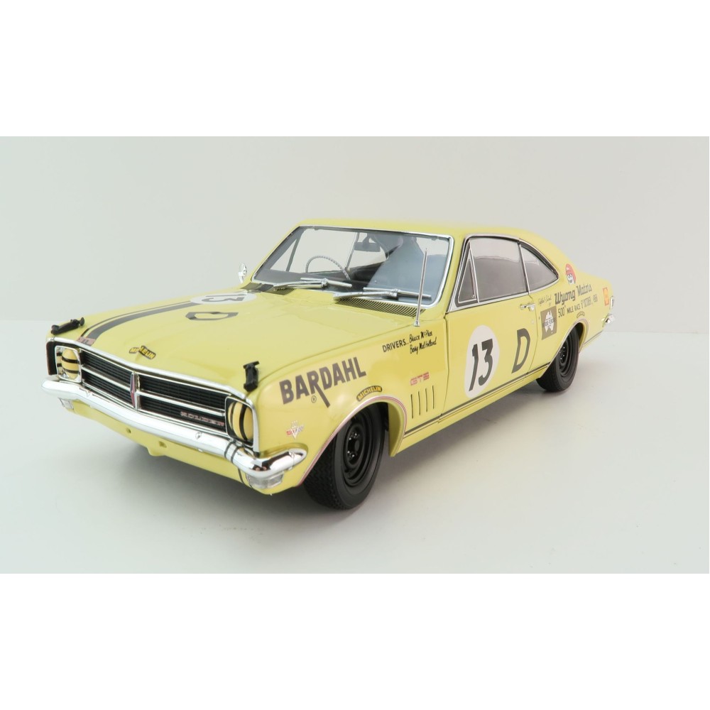Classic Carlectables 18827 Holden HK GTS 327 Monaro 1968 Bathurst Winner Number 0006 - Scale 1:18