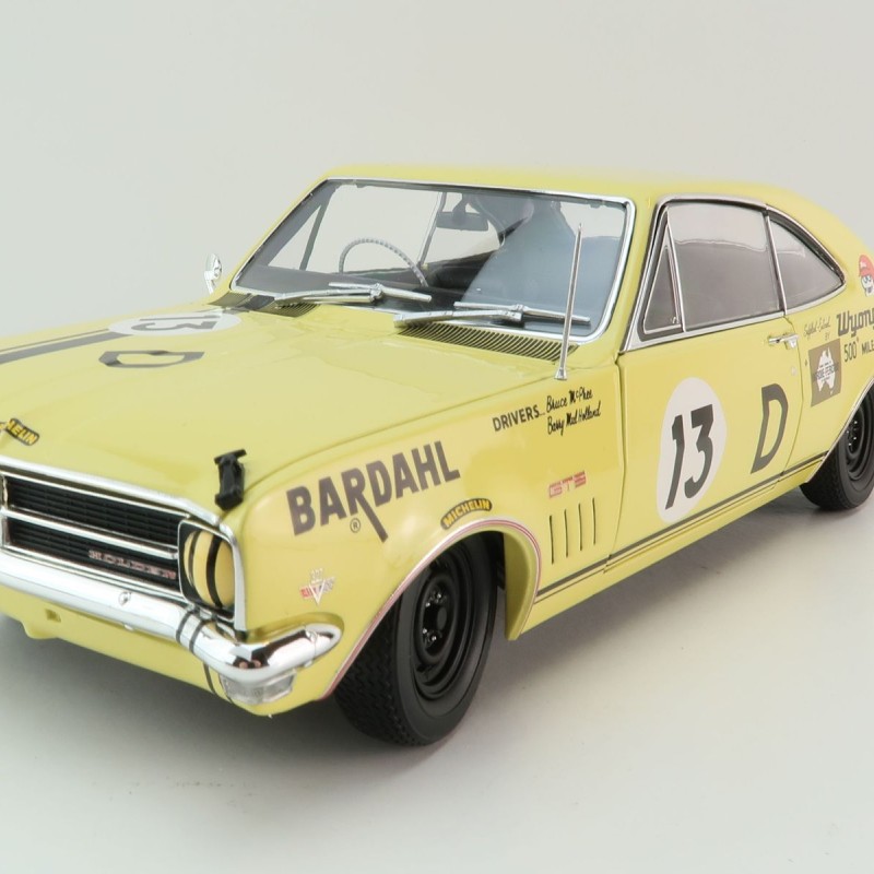 Classic Carlectables 18827 Holden HK GTS 327 Monaro 1968 Bathurst Winner Number 0006 - Scale 1:18