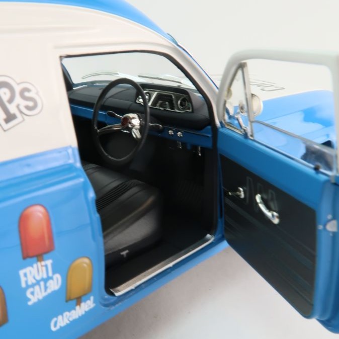 Classic Carlectables 18833 Holden EH Panel Van - Streets - Scale 1:18 