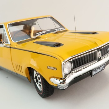 Classic Carlectables 18834 Holden HG Monaro GTS 350 Indy Orange - Scale 1:18