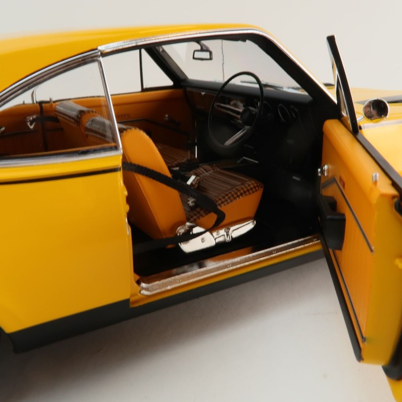 Classic Carlectables 18834 Holden HG Monaro GTS 350 Indy Orange - Scale 1:18
