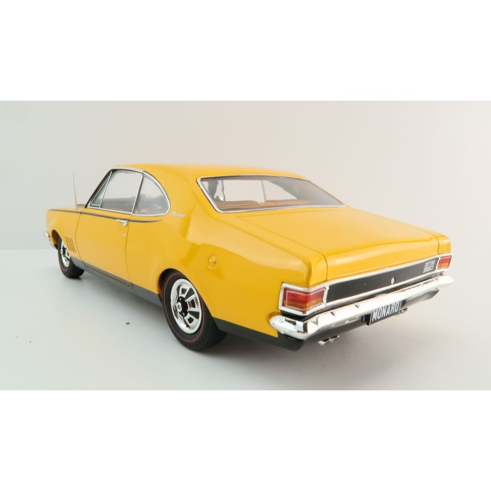 Classic Carlectables 18834 Holden HG Monaro GTS 350 Indy Orange - Scale 1:18