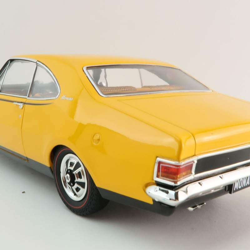 Classic Carlectables 18834 Holden HG Monaro GTS 350 Indy Orange - Scale 1:18
