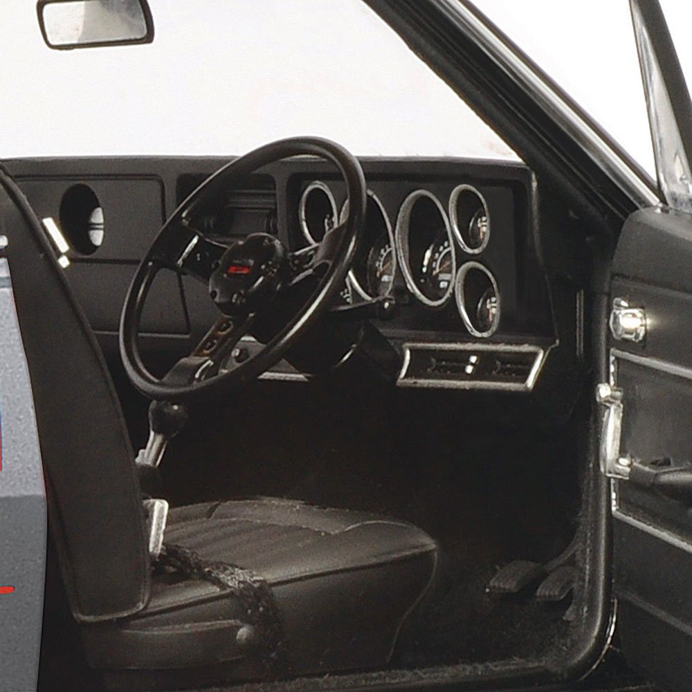 Classic Carlectables 18838 Holden LJ Torana GTR XU-1 1972 South Pacific Touring Series Peter Brock - Scale 1:18