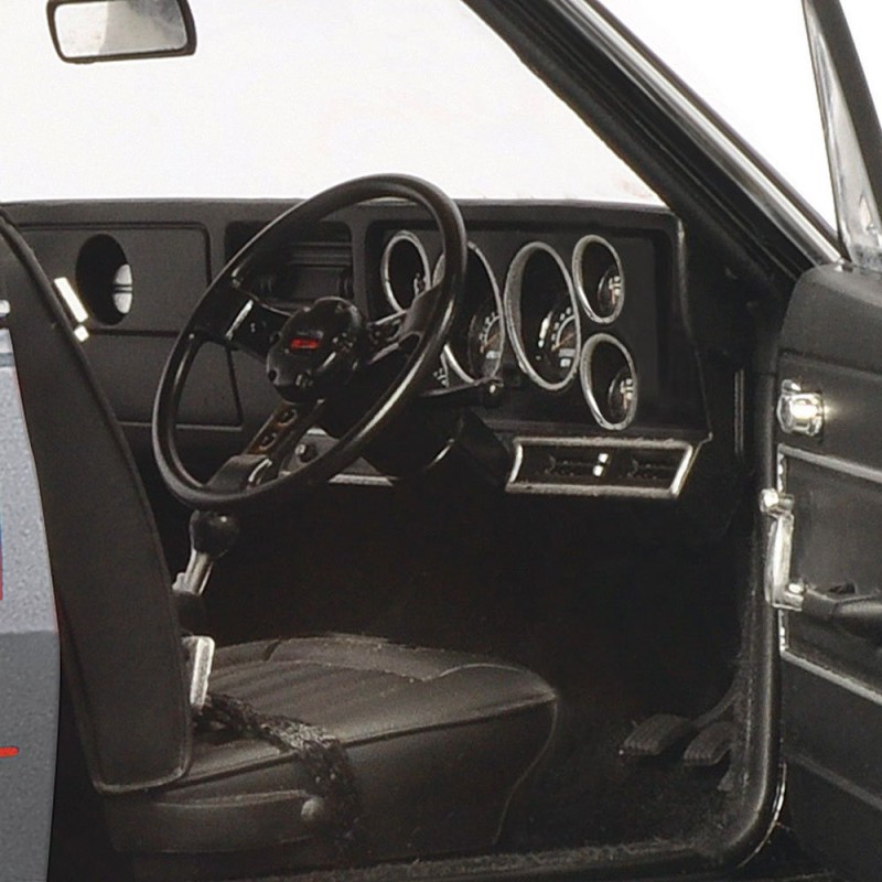 Classic Carlectables 18838 Holden LJ Torana GTR XU-1 1972 South Pacific Touring Series Peter Brock - Scale 1:18