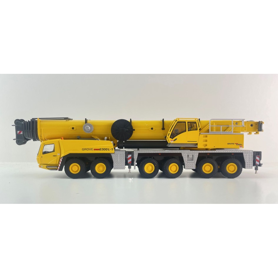 Conrad 2114/07 Grove GMK 6300 L-1 6-axle All-Terrain Mobile Telescopic Crane 2025 Version - Scale 1:50