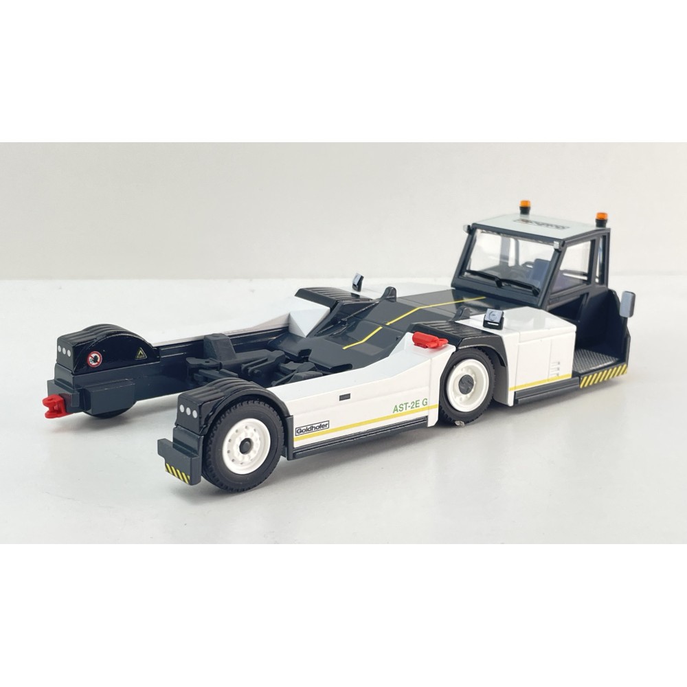 Conrad 5524/0 - GOLDHOFER AST-2E G ATLAS Aircraft Tractor New 2026 - Scale 1:50