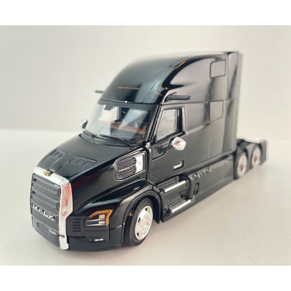 Conrad 85005/01 - Mack Pioneer High Roof Sleeper 6x4 Prime Mover Truck Black New 2026 - Scale 1:50 