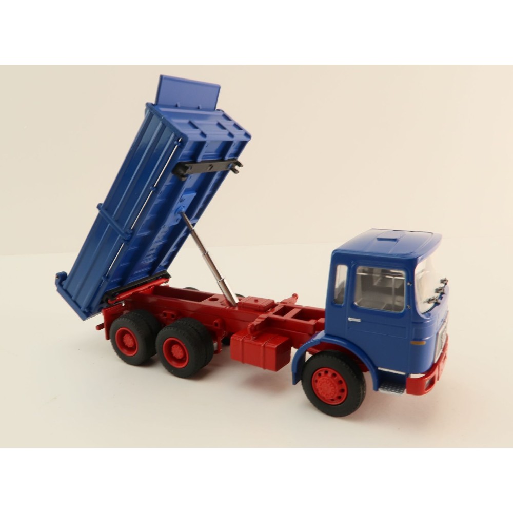 Conrad 1061/1 - MAN F7/F8 3 axle Three Side Tipper Truck New 2024 - Scale 1:50