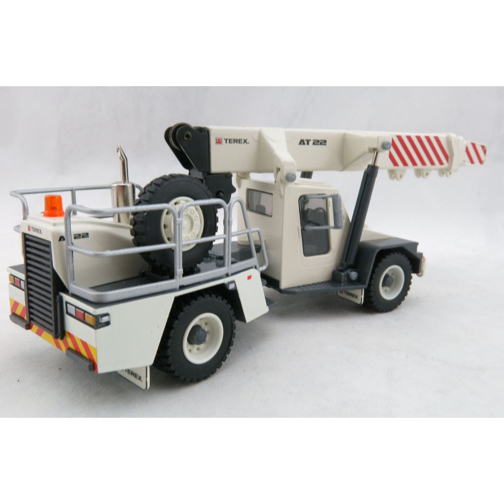 Conrad 2113/12 Terex AT22 Franna Pick and Carry Mobile Crane  - Scale 1:50