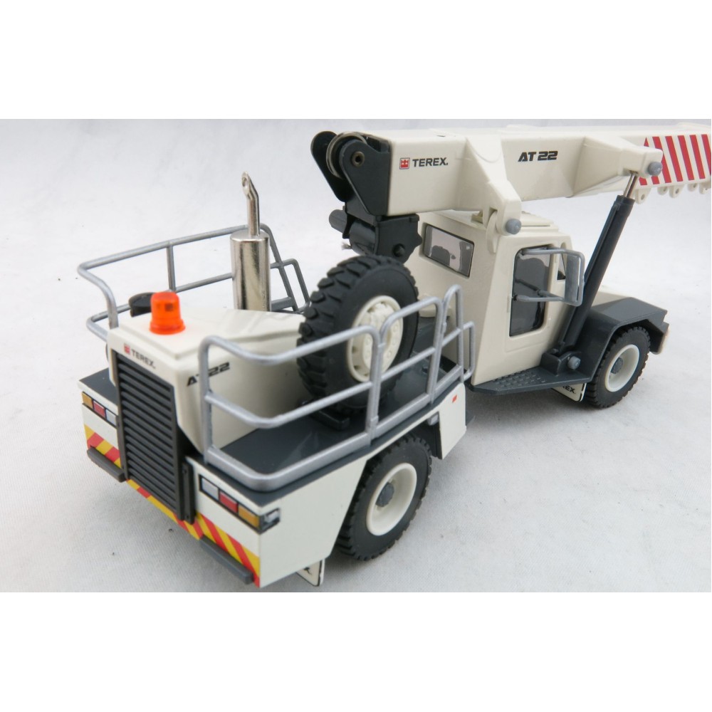 Conrad 2113/12 Terex AT22 Franna Pick and Carry Mobile Crane  - Scale 1:50