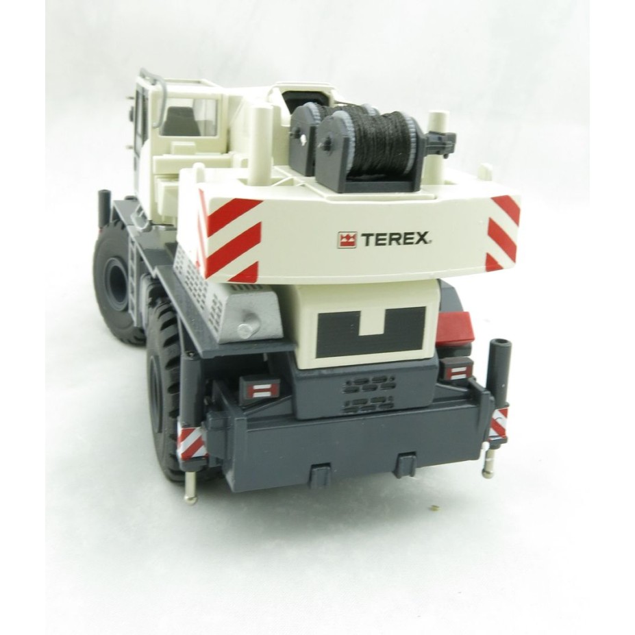 Conrad 2115/01 TEREX RT100 2-axle Rough Terrain Mobile Telescopic Crane US Version - Scale 1:50