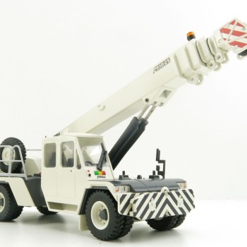 Conrad 2122/0 - TEREX Franna MAC25 Pick and Carry Mobile Crane New 2022 - Scale 1:50
