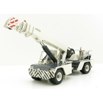 Conrad 2122/0 - TEREX Franna MAC25 Pick and Carry Mobile Crane New 2022 - Scale 1:50