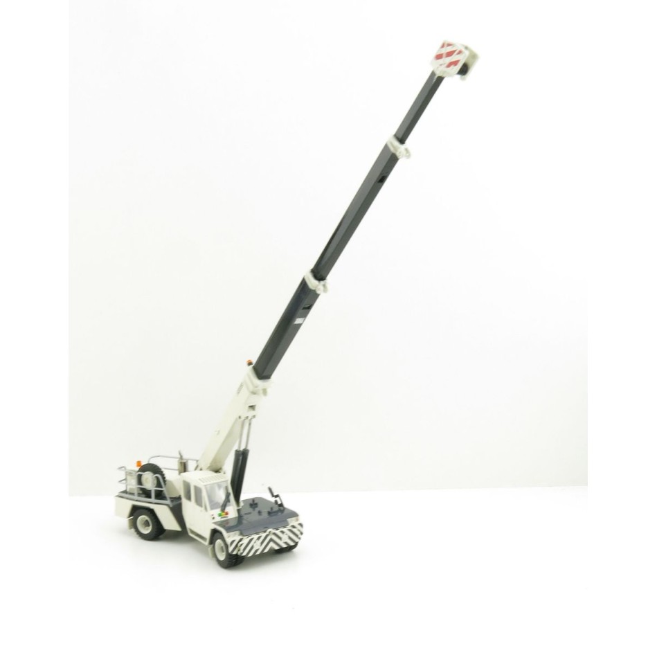 Conrad 2122/0 - TEREX Franna MAC25 Pick and Carry Mobile Crane New 2022 - Scale 1:50