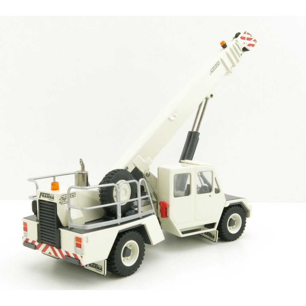 Conrad 2122/0 - TEREX Franna MAC25 Pick and Carry Mobile Crane New 2022 - Scale 1:50