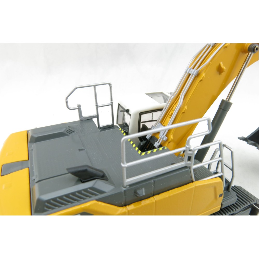 Conrad 2215/0 Conrad Liebherr R 938 V Litronic Tracked Crawler Excavator  - Scale 1:50