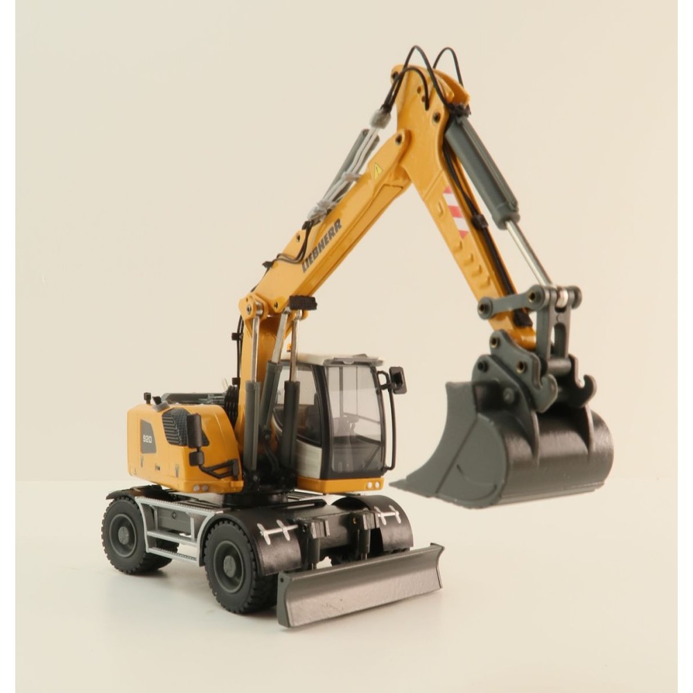 Conrad 2216/0 - Liebherr A 920 IV Mobile Wheeled Excavator - Scale 1:50 