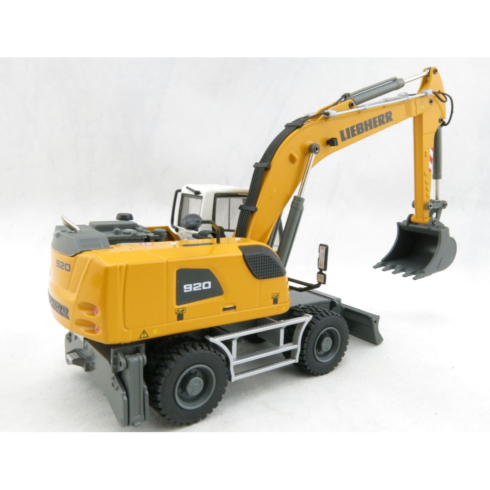 Conrad 2217/0 - Liebherr A 920 IIIA Mobile Wheeled Excavator - Scale 1:50