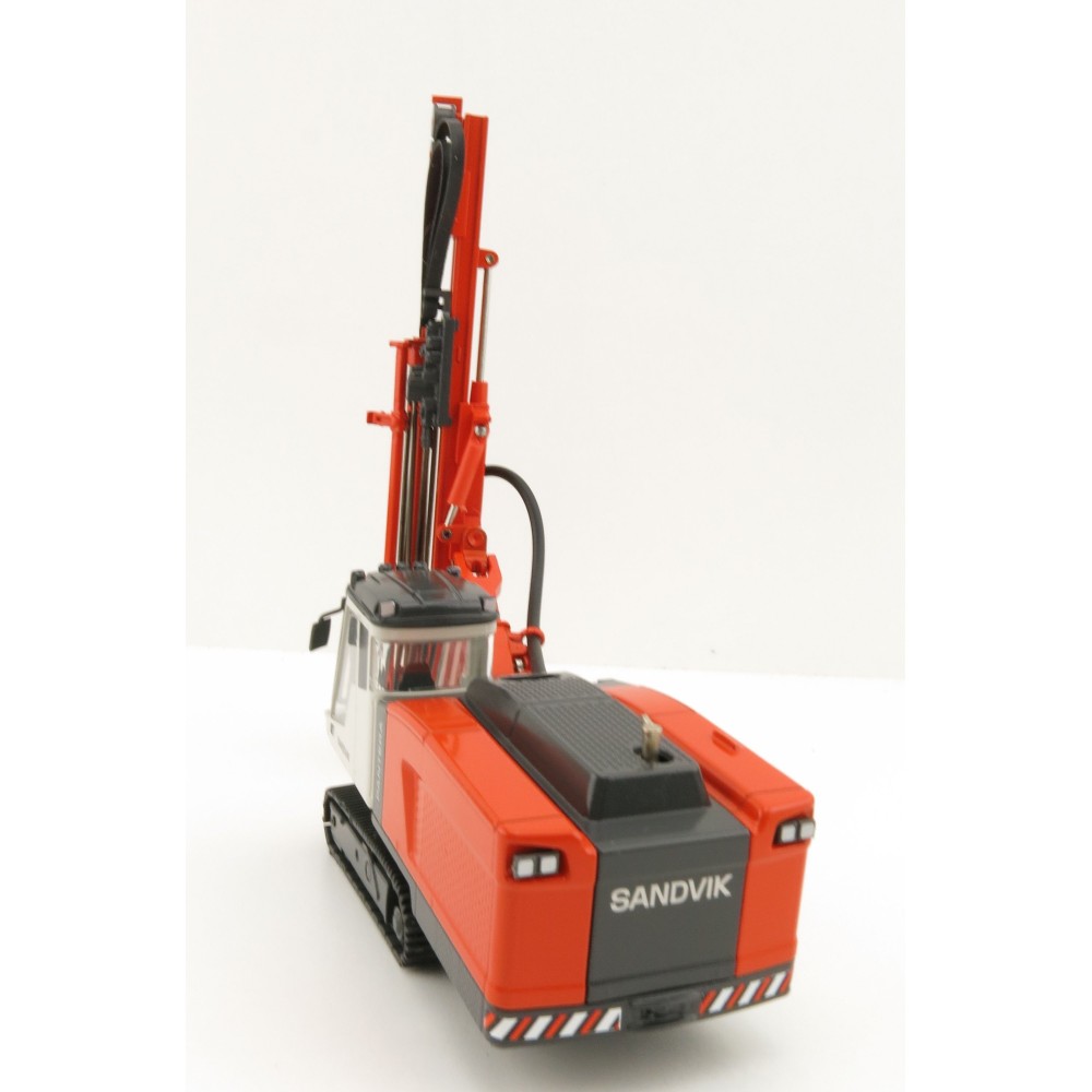 Conrad 2508/02 - SANDVIK Pantera DP1500i Surface Tophammer Drill Rig - Scale 1:50 