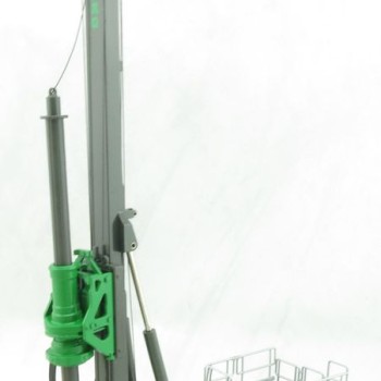 Conrad 2515/01 DELMAG RH 18/200  Drilling rig on carrier SR 25 E - Scale 1:50