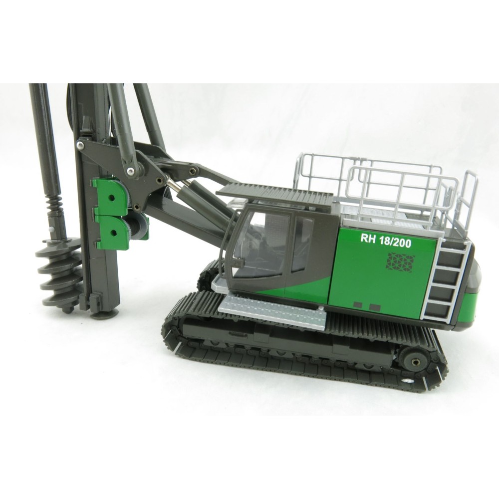 Conrad 2515/01 DELMAG RH 18/200  Drilling rig on carrier SR 25 E - Scale 1:50