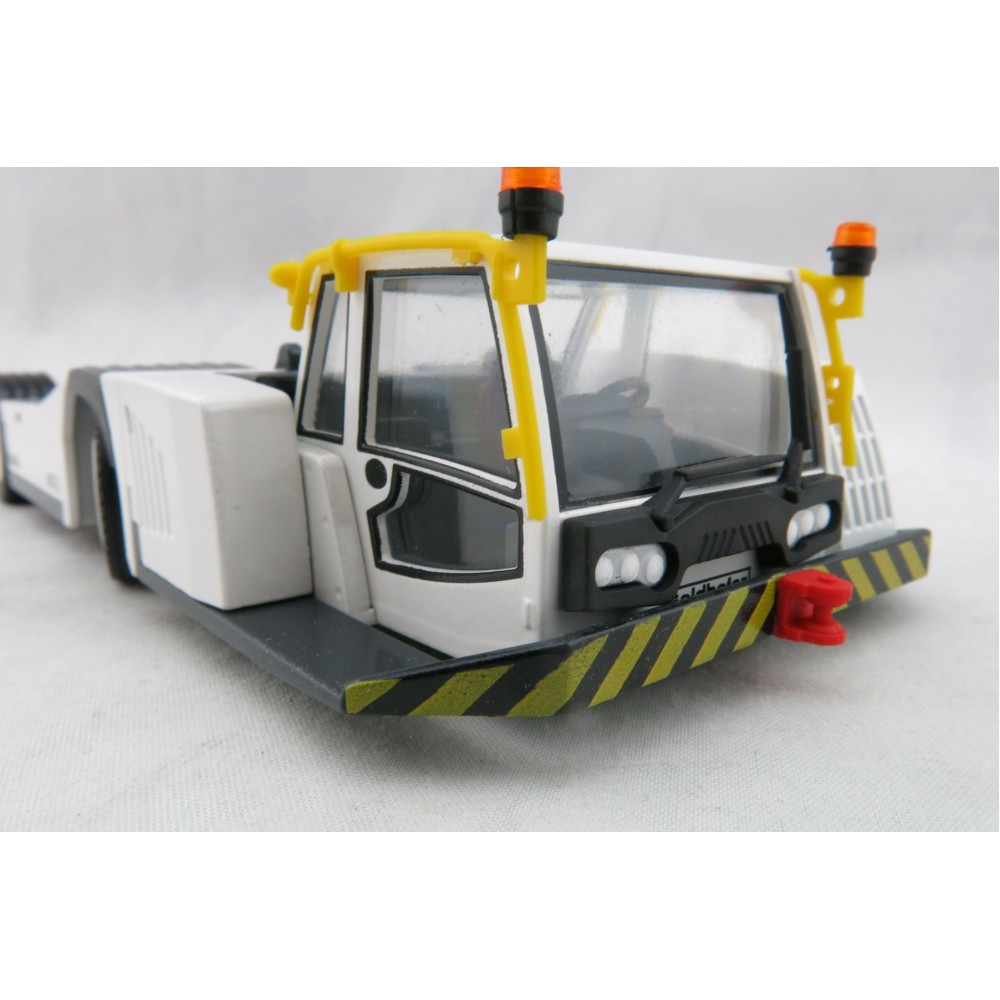 Conrad 5517/0 - GOLDHOFER AST-2 „PHÖNIX“  Aircraft tractor  Edition: GOLDHOFER - Scale 1:50