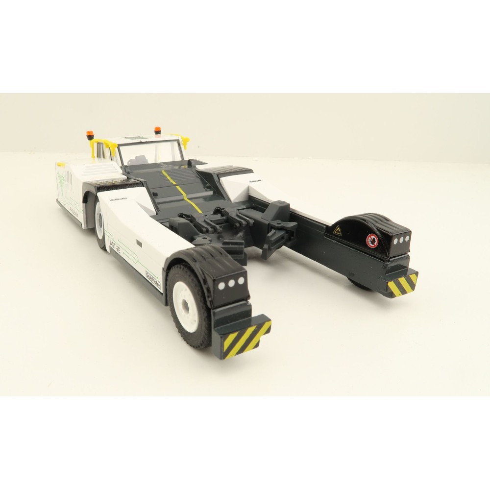 Conrad 5517/02 - GOLDHOFER AST-2 „PHÖNIX“  Aircraft tractor Edition: E-Mobility - Scale 1:50