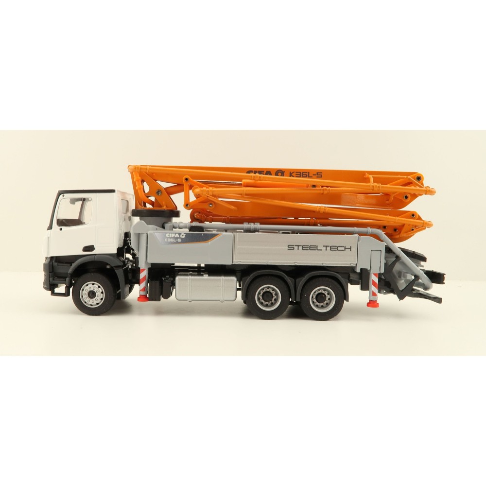 Conrad 78252/0 Mercedes-Benz Arocs 3axle with CIFA K36L Truck Mounted Concrete Pump - Scale 1:50