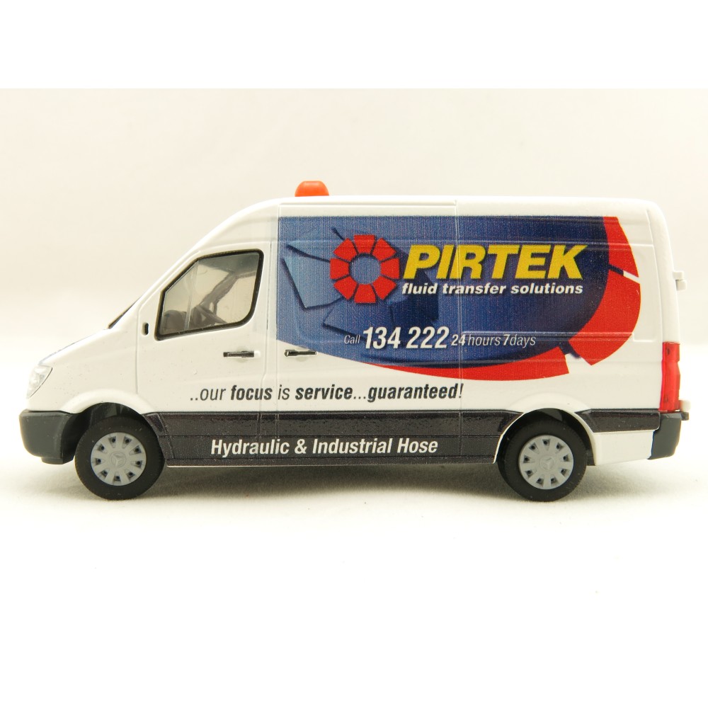 Conrad 1610/11 Australian Mercedes - Benz Sprinter Service Van Pirtek Fluids  Diecast Scale 1:50