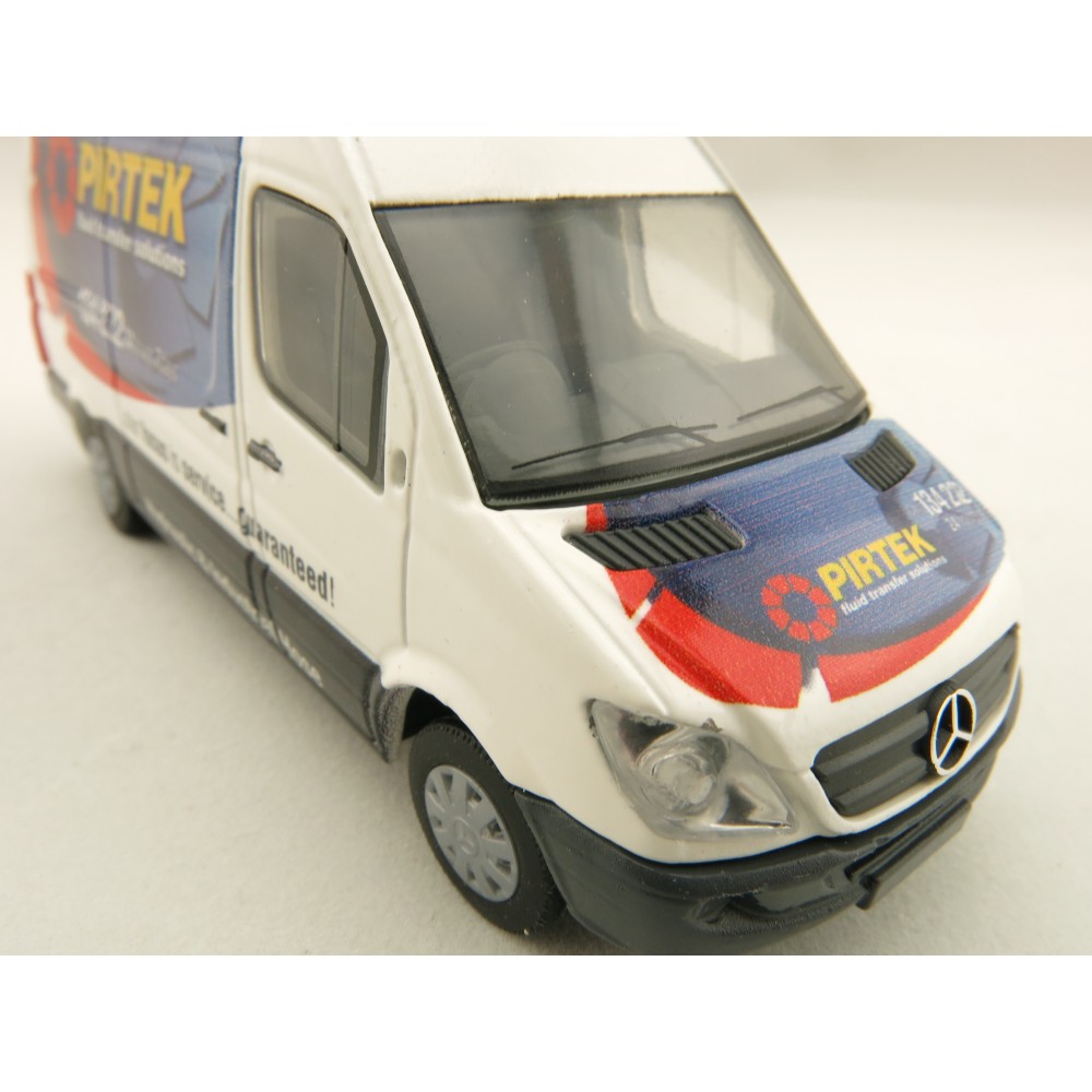 Conrad 1610/11 Australian Mercedes - Benz Sprinter Service Van Pirtek Fluids  Diecast Scale 1:50