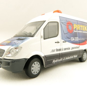 Conrad 1610/11 Australian Mercedes - Benz Sprinter Service Van Pirtek Fluids  Diecast Scale 1:50