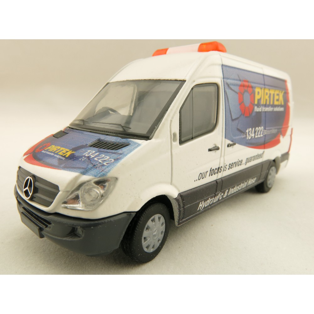 Conrad 1610/11 Australian Mercedes - Benz Sprinter Service Van Pirtek Fluids  Diecast Scale 1:50