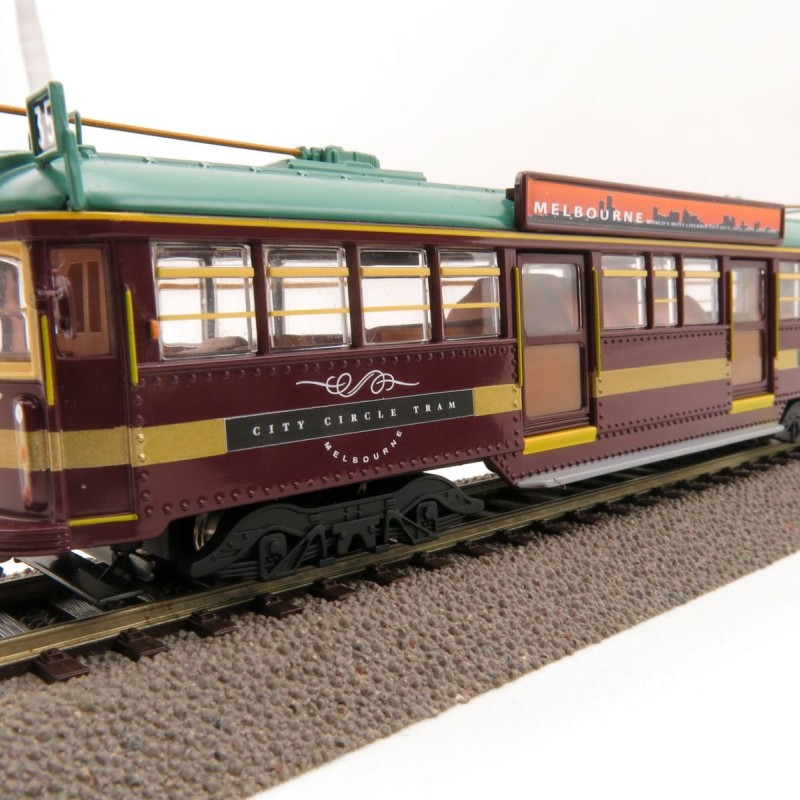 Cooee ELECTRIC POWERED W6 CLASS DIECAST MELBOURNE TRAM CITY CIRCLE NO. 888 1:76
