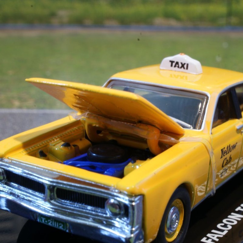 Road Ragers - 1971 XY Ford Falcon Brisbane Yellow Cab Taxi - Scale 1:64