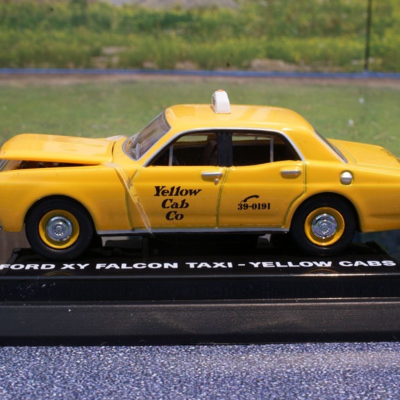 Road Ragers - 1971 XY Ford Falcon Brisbane Yellow Cab Taxi - Scale 1:64