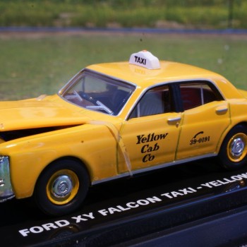 Road Ragers - 1971 XY Ford Falcon Brisbane Yellow Cab Taxi - Scale 1:64