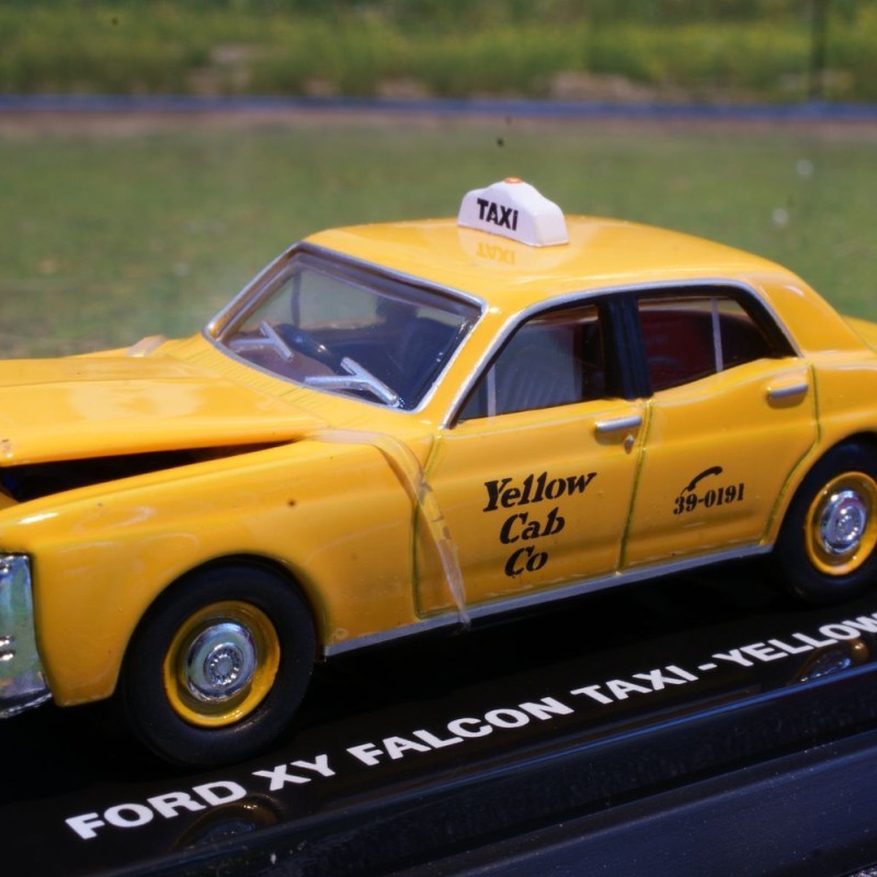 Road Ragers - 1971 XY Ford Falcon Brisbane Yellow Cab Taxi - Scale 1:64