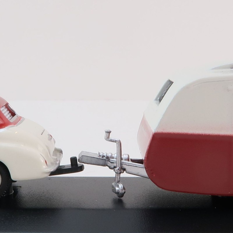 Road Ragers - Australian 1953 Holden FJ Sedan & Highway Cruiser Caravan Set - H0 Scale 1:87